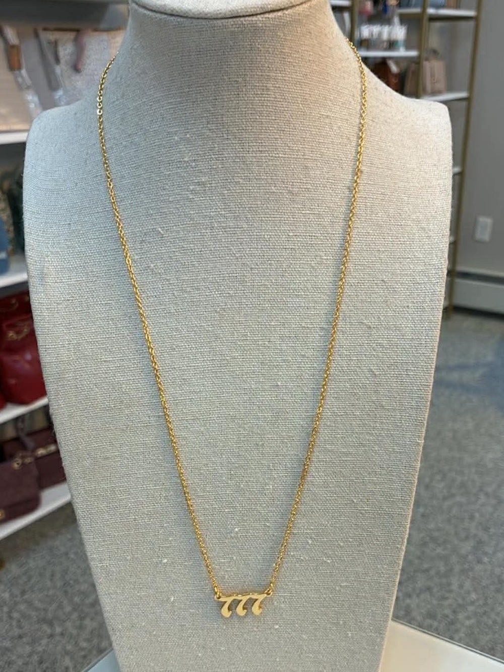 777 gold tone necklace - Picture 2 of 7